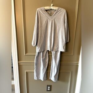 NWOT Garnet Hill women’s pajamas Size Small